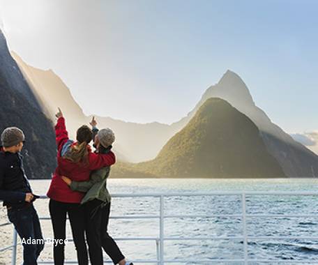 Kiwi Highlights: 10-Day Adventure Tour of New Zealand (Airfare Included)